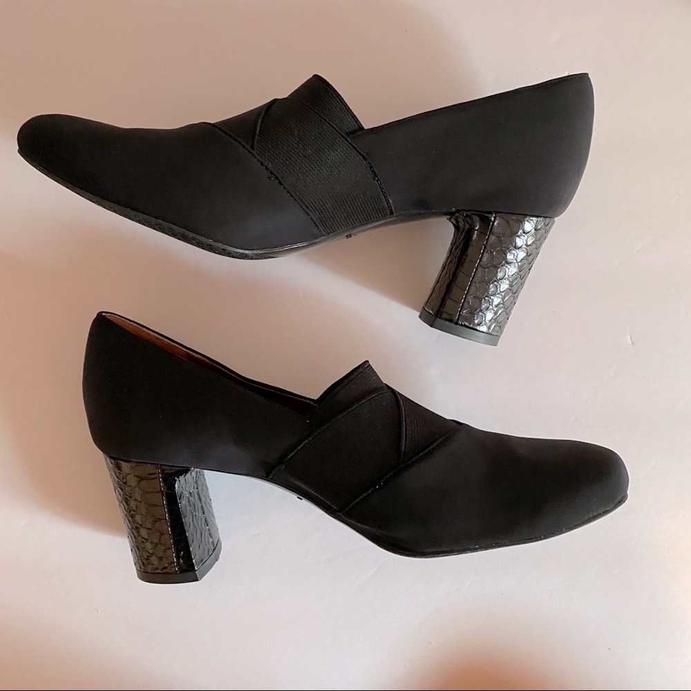 Donald J Pliner Pacha Women’s Black Pumps, size 9